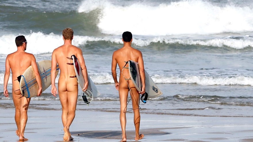 Γυμνιστές με... μάσκα λόγω κορωνοϊού!