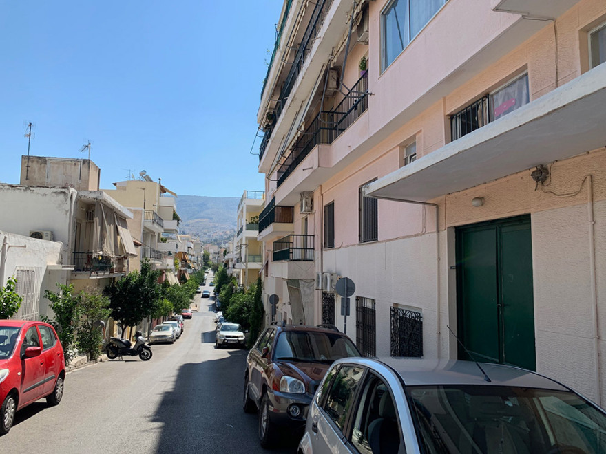 Κορωνοϊός: Υπό αυστηρή επιτήρηση η δομή φιλοξενίας ασυνόδευτων προσφύγων στον Βύρωνα - Δείτε φωτογραφίες