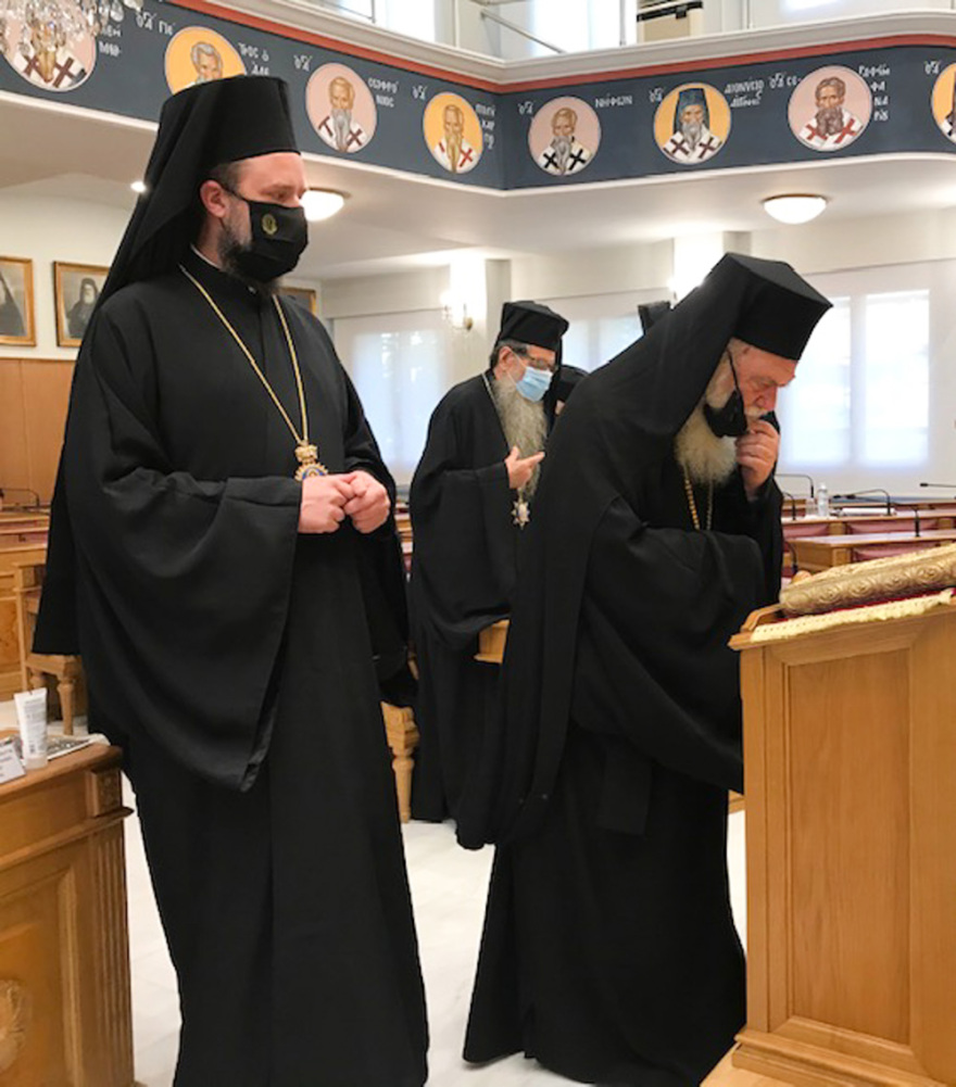  Διαρκής Ιερά Σύνοδος: Με μάσκες οι μητροπολίτες στη συνεδρίασή της - Δείτε φωτογραφίες