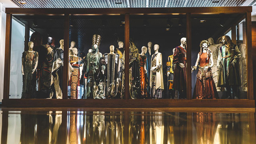 Πέθανε η σπουδαία σκηνογράφος και ενδυματολόγος Ιουλία Σταυρίδου