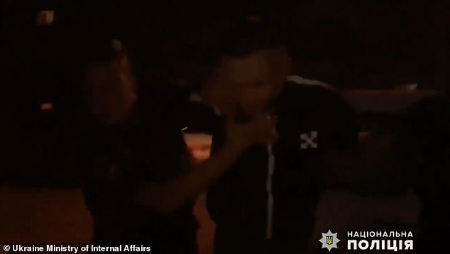 Ουκρανία: 29χρονος απήγαγε 4χρονη σε βενζινάδικο - Το βίντεο σοκάρει