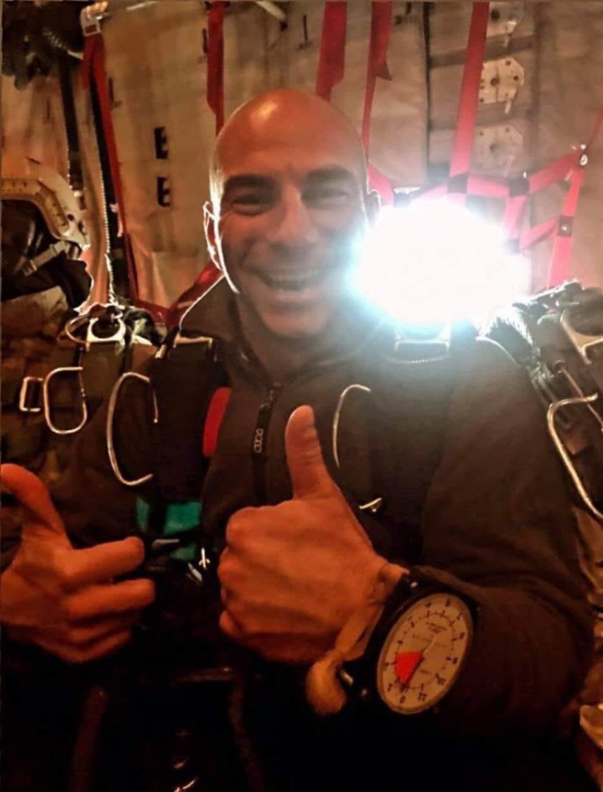 Συγκλονίζουν τα  μηνύματα για τον άτυχο αλεξιπτωτιστή Κώστα Μελιγκώνη: «Καλό ταξίδι Αετέ»