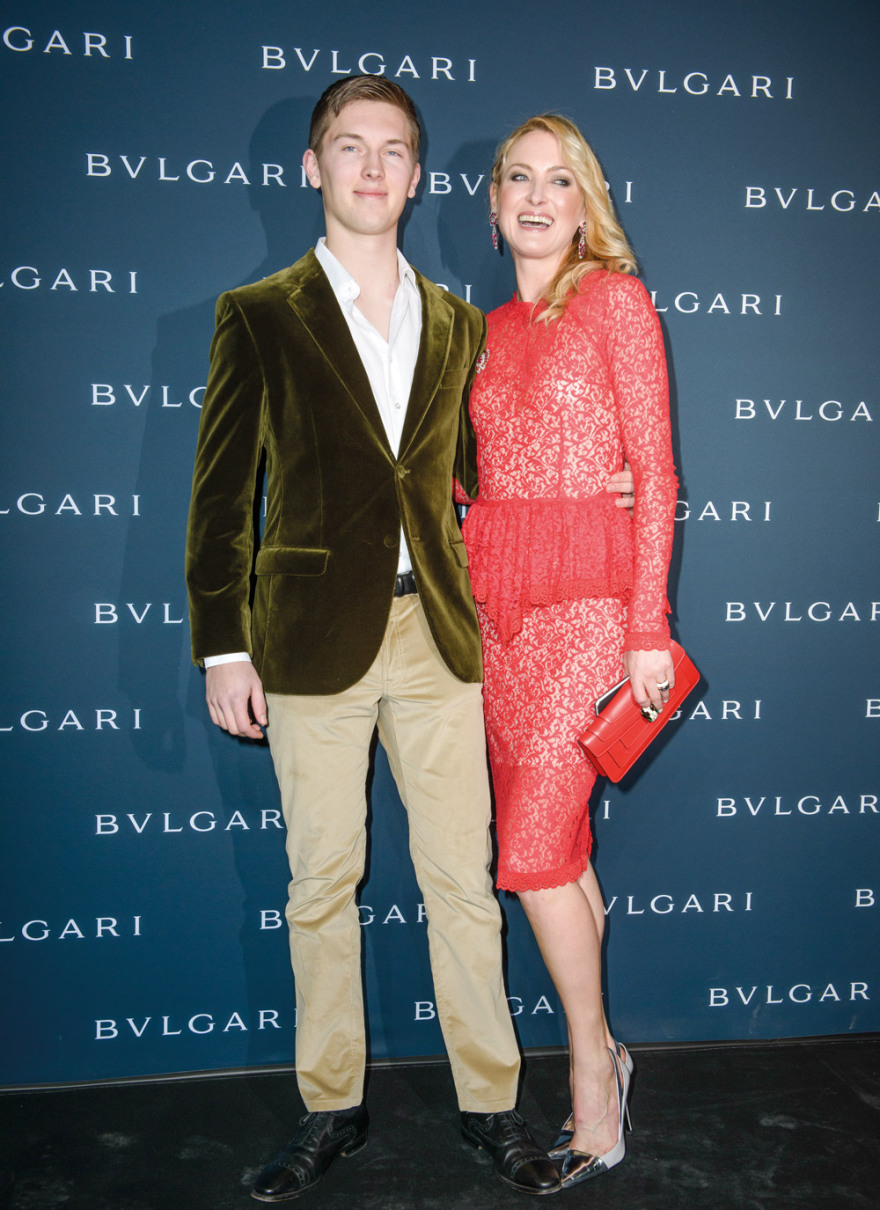 Νέοι, singles και γαλαζοαίματοι