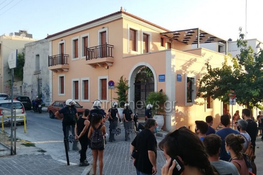 Χανιά: Επεισόδια μετά από εκκένωση κτηρίου που ήταν υπό κατάληψη εδώ και 15 χρόνια