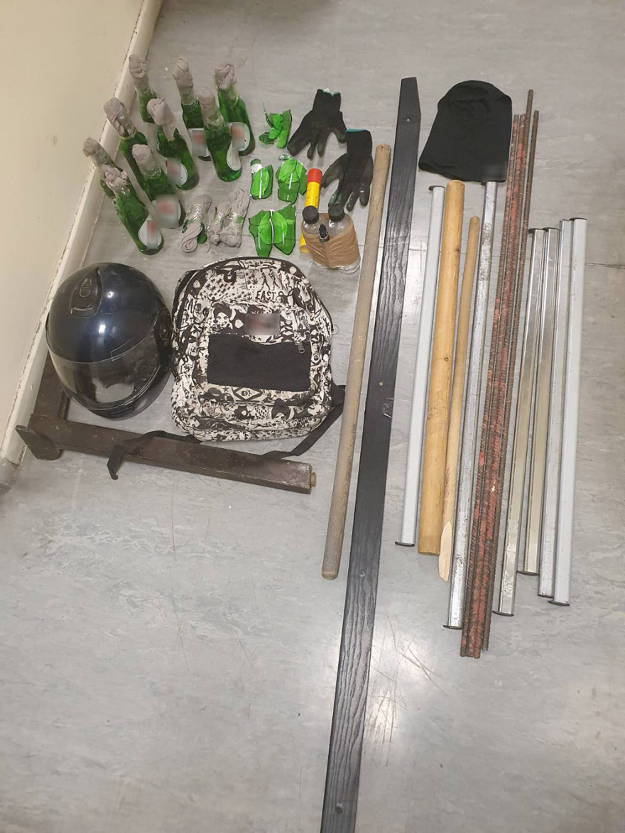 Χούλιγκαν επιτέθηκαν σε αστυνομικούς μετά το φιλικό ΠΑΟ-ΠΑΟΚ - Δύο τραυματίες (φωτογραφίες)