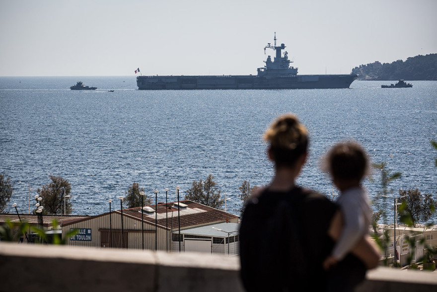 Charles de Gaulle: Αυτό είναι το αεροπλανοφόρο-μήνυμα που επιστρατεύει η Γαλλία για την Ανατολική Μεσόγειο