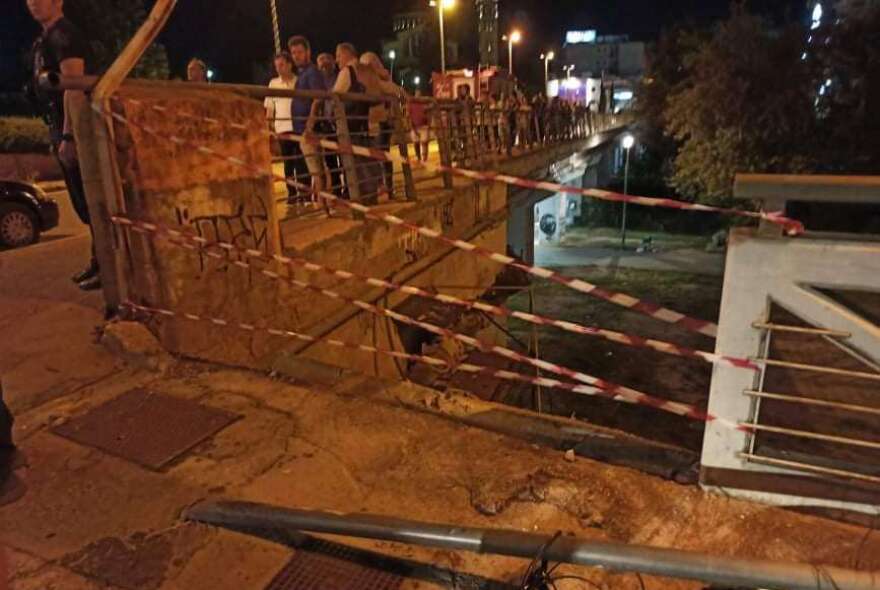 Τροχαίο στη Λάρισα: Δύσκολο και πολύωρο χειρουργείο για τον 16χρονο που έπεσε από γέφυρα