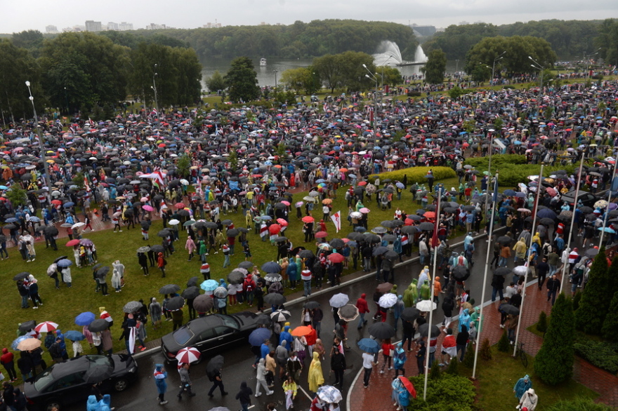 Λευκορωσία: Άγρια επεισόδια - Συγκρούσεις και συλλήψεις δεκάδων διαδηλωτών κατά του Λουκασένκο
