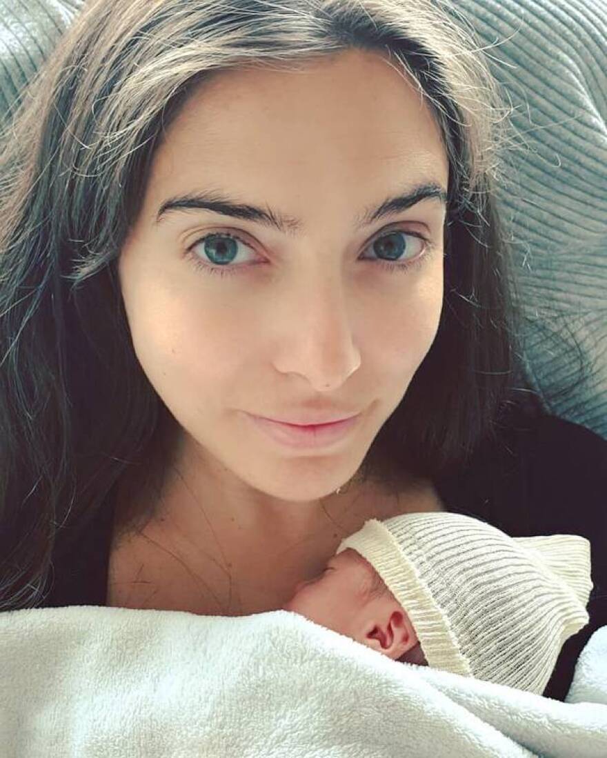 Ο Γιώργος Χωραφάς έγινε παππούς: Η πρώτη φωτογραφία του νεογέννητου 