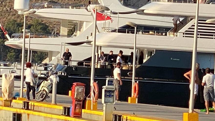 Η Κλόντια Σίφερ επιλέγει Ιόνιο: Κρουαζιέρα σε Κεφαλονιά και Ιθάκη - Δείτε φωτογραφίες