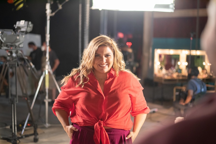 «Πάμε Δανάη»: Βackstage από το trailer της Δανάης Μπάρκα για το  νέο πρωινό του MEGA 