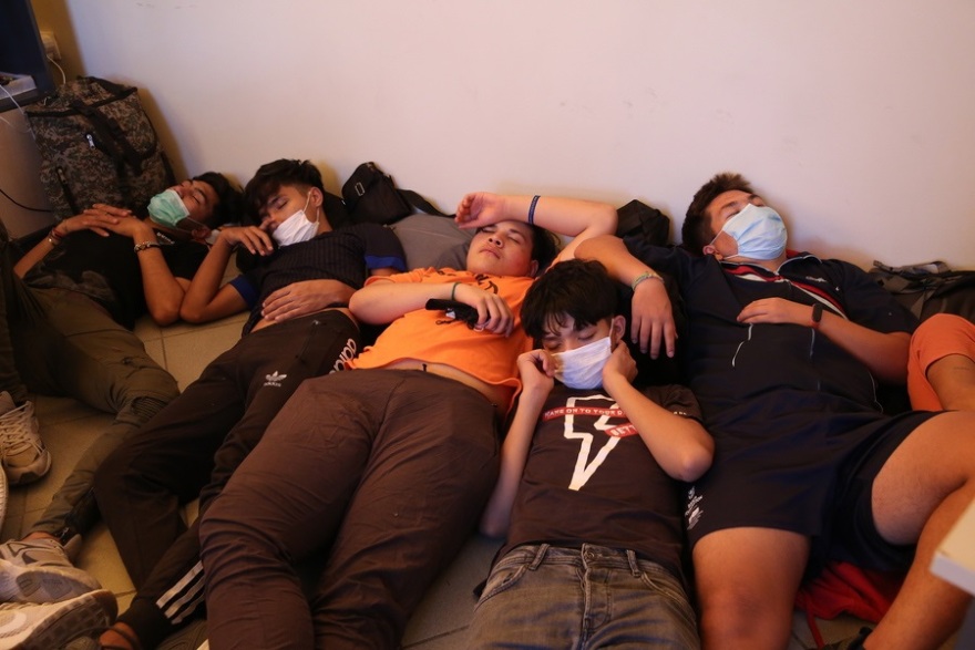 Μπαράζ πυρκαγιών στην Αττική: Ανησυχία για τις αναζωπυρώσεις - Έρευνες για εμπρησμούς σε Κερατέα και Λαυρεωτική