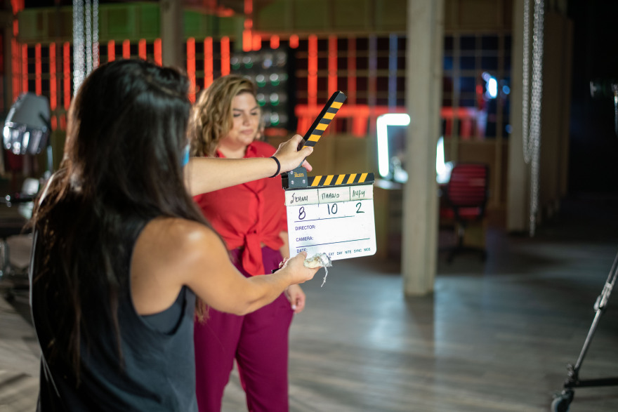 «Πάμε Δανάη»: Βackstage από το trailer της Δανάης Μπάρκα για το  νέο πρωινό του MEGA 