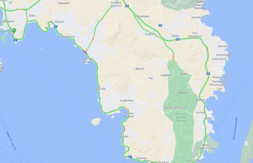 Φωτιά σε Καλύβια - Κερατέα: Πού έχει διακοπεί η κυκλοφορία 