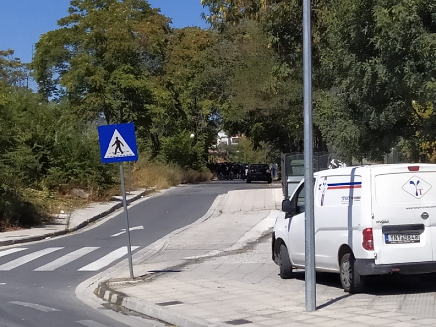 Συνεχίζονται οι εντάσεις στον Βόλο: Συμπλοκές μεταξύ οπαδών της ΑΕΚ και του Ολυμπιακού