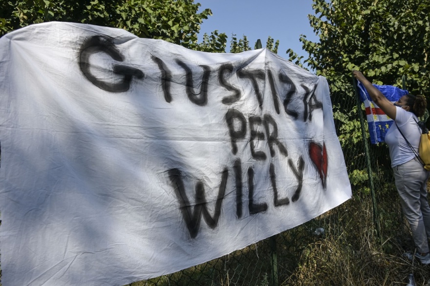 Ιταλία: Παρών ο Κόντε στην κηδεία του 21χρονου που ξυλοκοπήθηκε μέχρι θανάτου από συμμορία