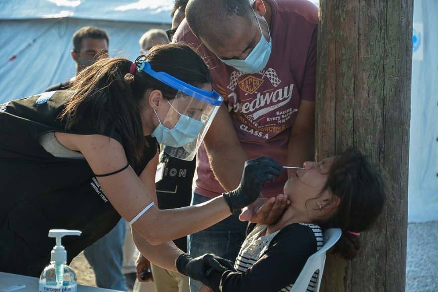 Μπήκαν στο νέο καταυλισμό του Καρά Τεπέ οι πρώτοι μετανάστες - Συνεχίζεται η καταγραφή
