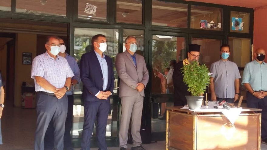 Θεοδωρικάκος: «Οι Κασσάνδρες διαψεύσθηκαν, οι μάσκες ήταν έγκαιρα στα σχολεία»