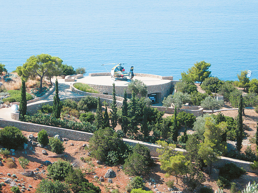 Από τα σκάφη και τα ελικόπτερα, στις φυλακές οι Κουτσολιούτσοι