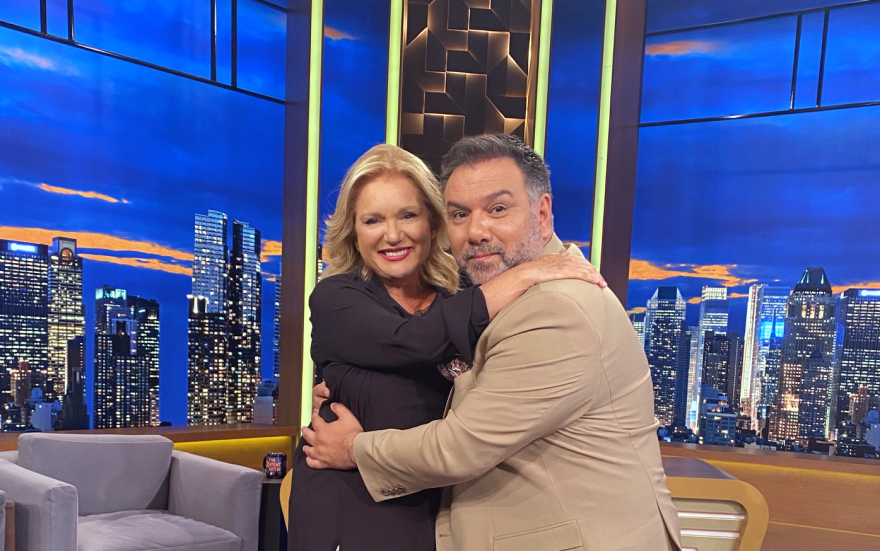 «The 2Night Show»: Η Ιωάννα Τούνη στην πρεμιέρα του Γρηγόρη Αρναούτογλου για το επίμαχο ροζ βίντεό της