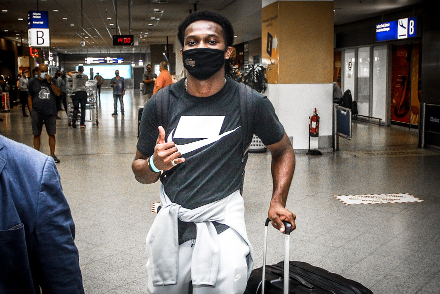 Έφτασε στην Αθήνα για την ΑΕΚ ο Λιβάι Γκαρσία