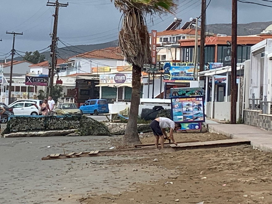 Κακοκαιρία: Ο «Ιανός» χτυπά Ζάκυνθο, Κεφαλονιά, Ιθάκη και δυτική Πελοπόννησο  - Δείτε live εικόνα 