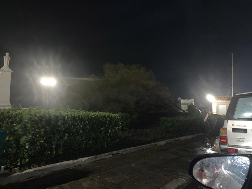 Κακοκαιρία Ιανός: Πού βρίσκεται ο κυκλώνας - Προβλήματα σε Κεφαλονιά, Ζάκυνθο, Ιθάκη