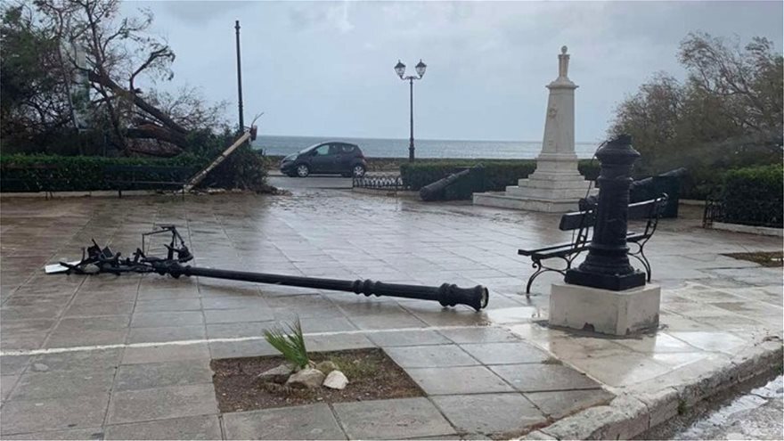Κακοκαιρία Ιανός - Σε Στερεά Ελλάδα και Θεσσαλία  επελαύνει ο κυκλώνας 