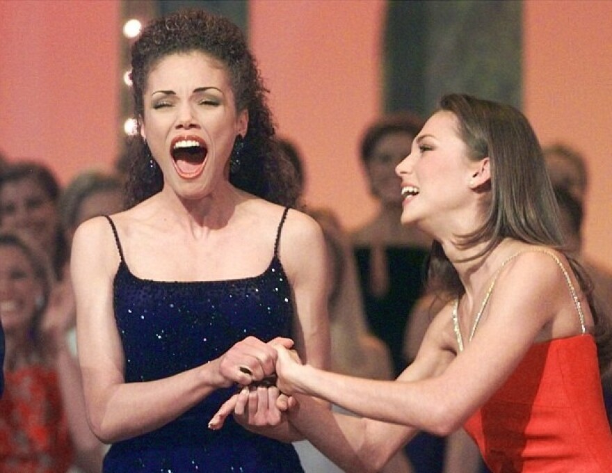 Είκοσι έξι γυναίκες εναντίον Τραμπ