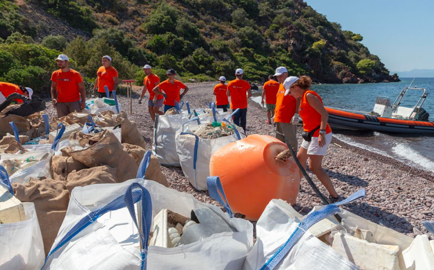 Typhoon: Ένας χρόνος μάχης για πιο καθαρές ελληνικές θάλασσες 