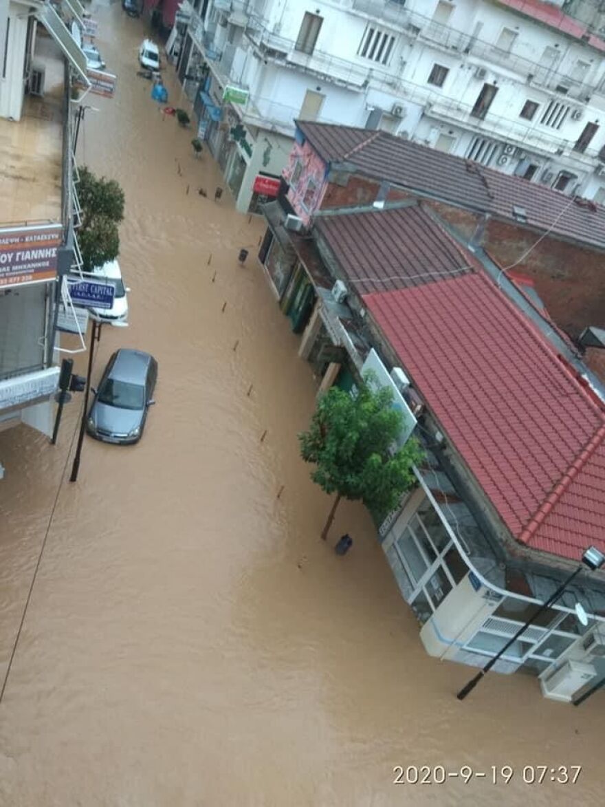Κακοκαιρία Ιανός: Συγκλονιστικό βίντεο: Οι καταστροφές στο Μουζάκι Καρδίτσας από ψηλά