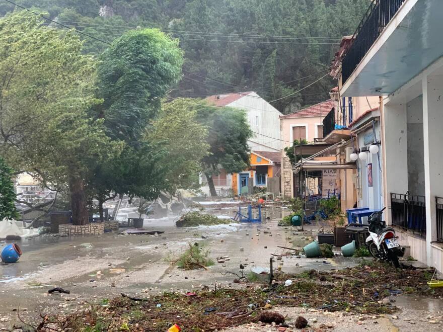 Κακοκαιρία Ιανός: Η επόμενη μέρα σε Κεφαλονιά, Ιθάκη και Ζάκυνθο - Δείτε εικόνες με τις καταστροφές 