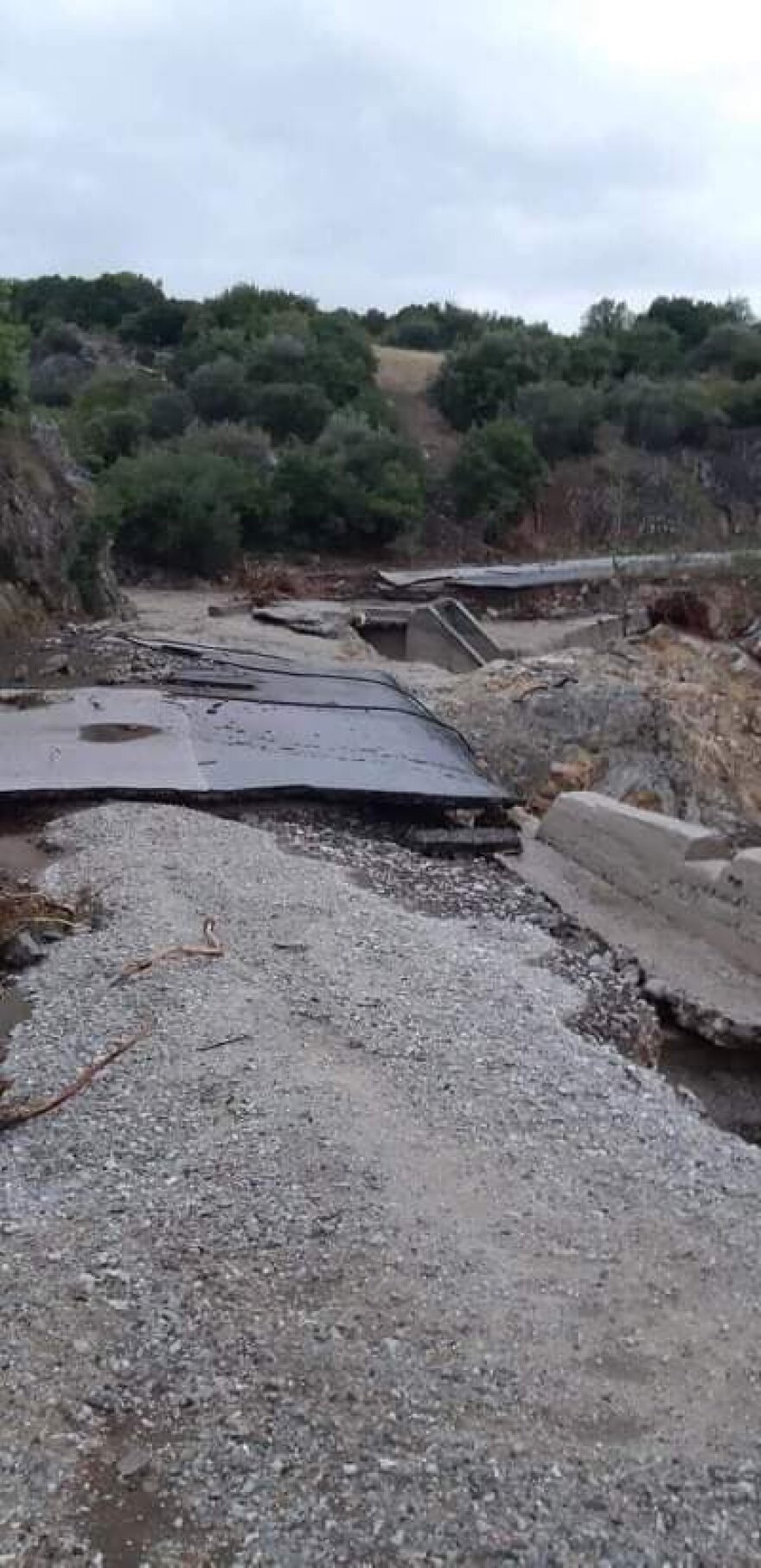 Κακοκαιρία Ιανός: Συγκλονιστικό βίντεο: Οι καταστροφές στο Μουζάκι Καρδίτσας από ψηλά