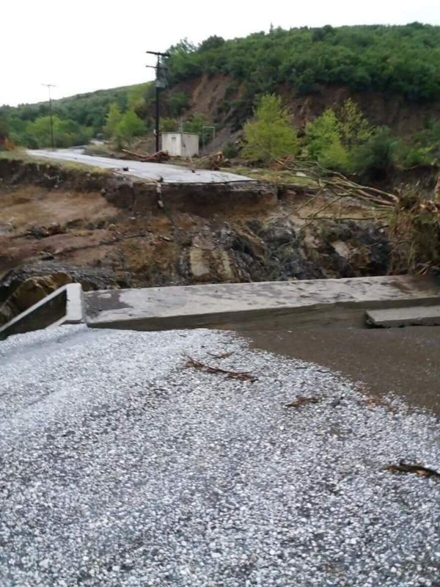 Κακοκαιρία Ιανός: Συγκλονιστικό βίντεο: Οι καταστροφές στο Μουζάκι Καρδίτσας από ψηλά