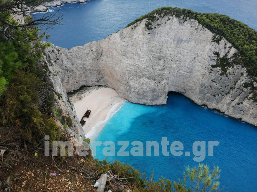Φωτογραφίες από Ζάκυνθο: Ο Ιανός δεν πείραξε το Ναυάγιο 