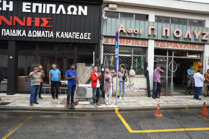 Ιστορικός οίκος ανοχής στη Λάρισα γκρεμίστηκε με live μπουζούκια: «Ηλία ρίχτο… όλα είναι δρόμος»