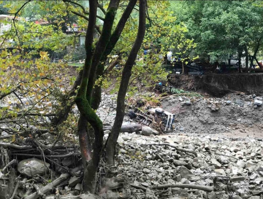 Κακοκαιρία «Ιανός»: Δραματική η κατάσταση στην Καρδίτσα  - Αποκλεισμένο το χωριό Οξυά