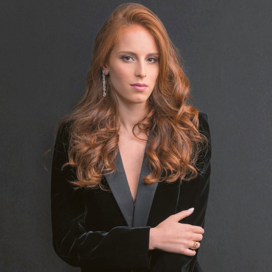 Ο Κριστιάν Καρεμπέ στον Δημήτρη Δανίκα: Ο Ολυμπιακός, ο Μαντέλα και οι γυναίκες της ζωής του