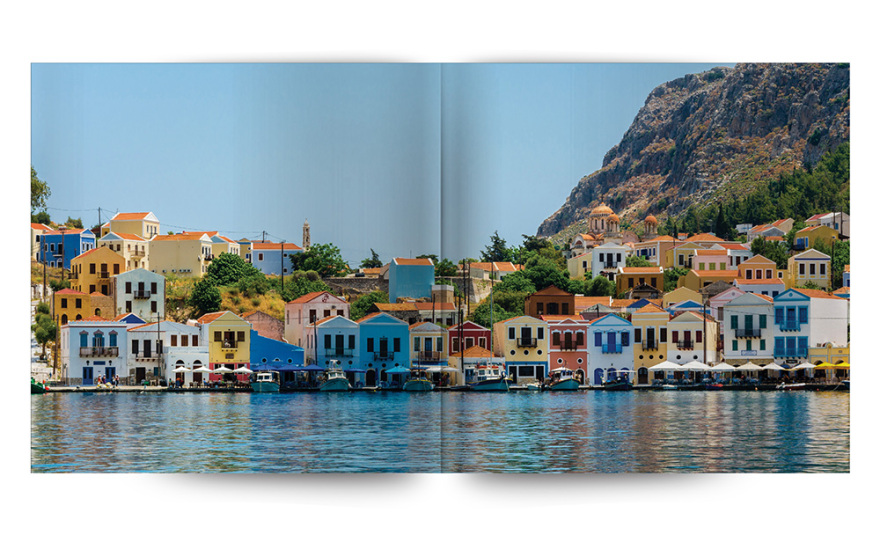 Αυτή την Κυριακή με το ΘΕΜΑ, το εξαιρετικό λεύκωμα της Σοφίας Ν. Σφυρόερα «Καστελλόριζο - Ο Φρουρός του Αιγαίου» 