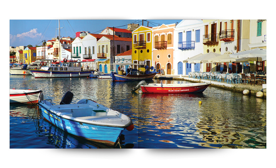 Αυτή την Κυριακή με το ΘΕΜΑ, το εξαιρετικό λεύκωμα της Σοφίας Ν. Σφυρόερα «Καστελλόριζο - Ο Φρουρός του Αιγαίου» 