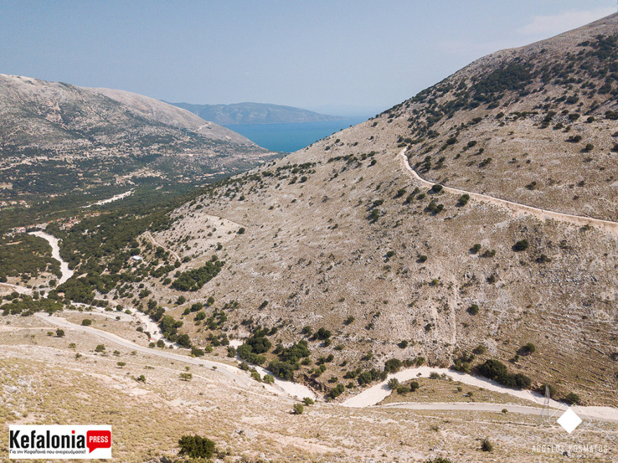 Κεφαλονιά: Εικόνες βιβλικής καταστροφής σε Άσσο και Αγία Ευφημία – Φωτογραφίες από drone 