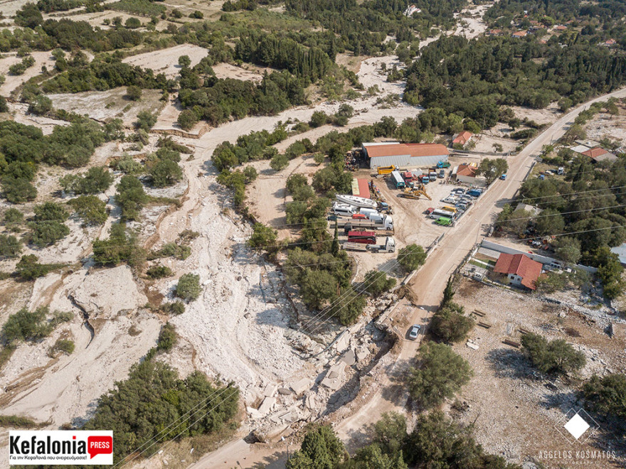 Κεφαλονιά: Εικόνες βιβλικής καταστροφής σε Άσσο και Αγία Ευφημία – Φωτογραφίες από drone 