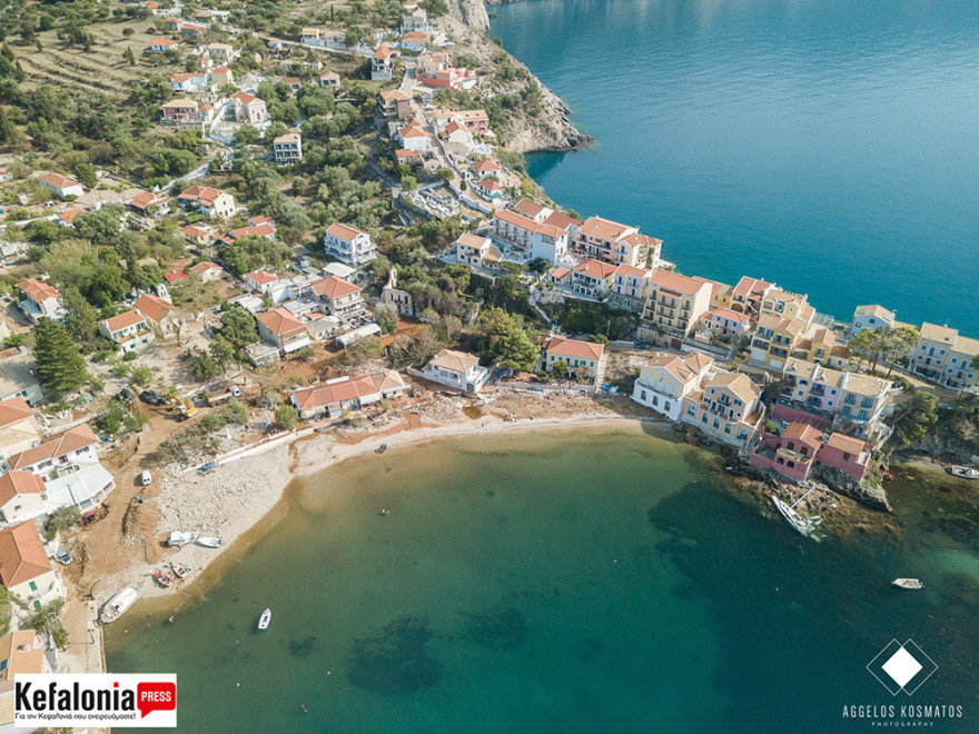 Κεφαλονιά: Εικόνες βιβλικής καταστροφής σε Άσσο και Αγία Ευφημία – Φωτογραφίες από drone 