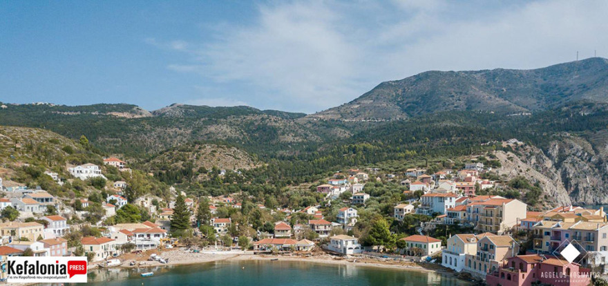 Κεφαλονιά: Εικόνες βιβλικής καταστροφής σε Άσσο και Αγία Ευφημία – Φωτογραφίες από drone 