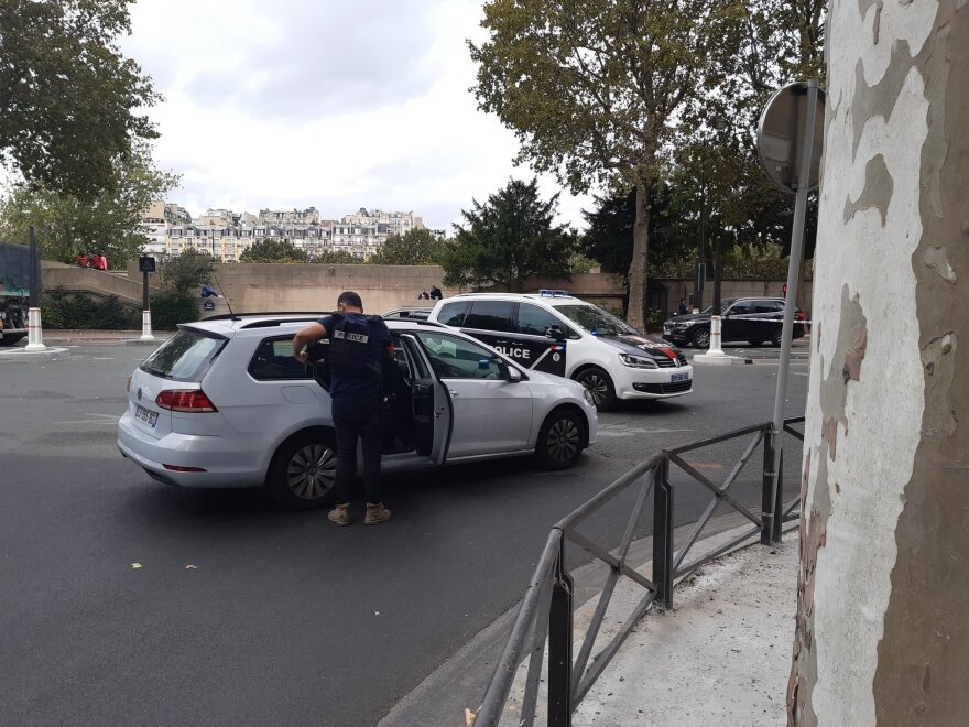  Πύργος του Άιφελ: Άνοιξε μετά από τρεις ώρες - Λήξη συναγερμού στο Παρίσι