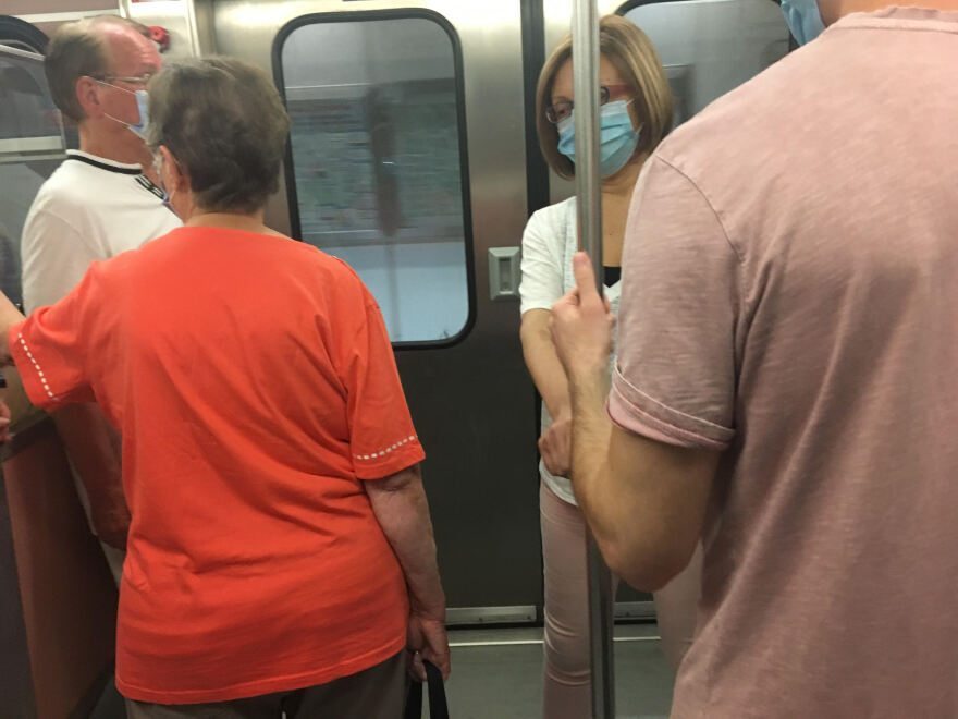 Συνωστισμός... δίχως τέλος στο Μετρό - Δείτε βίντεο και φωτογραφίες