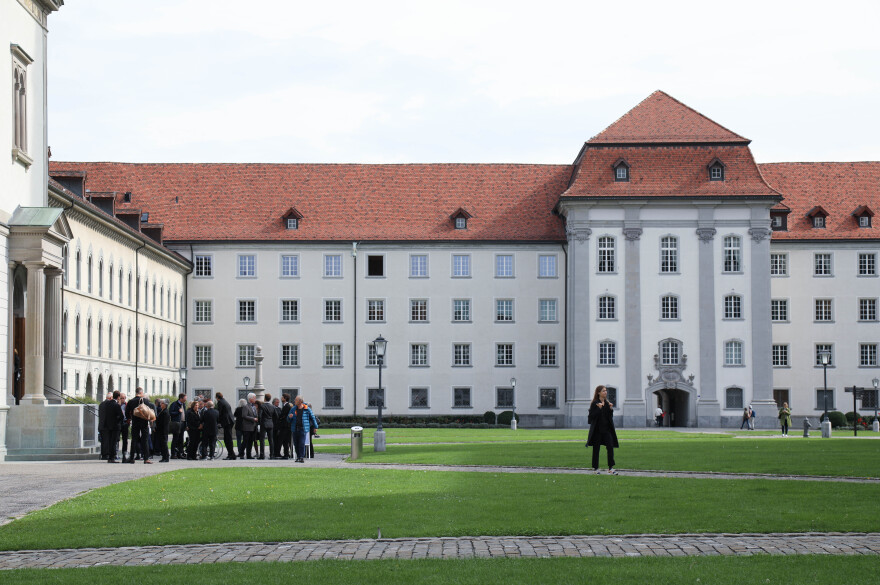 Η βόλτα των παικτών της ΑΕΚ στο Σεντ Γκάλεν 