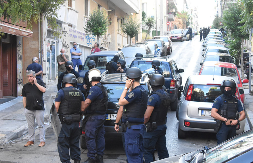 Παγκράτι: Επιχείρηση της αστυνομίας για εκκένωση κτιρίου υπό κατάληψη