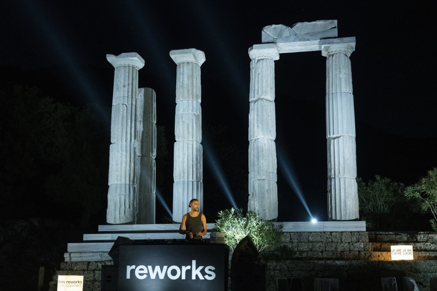 Από τον Όλυμπο στη Σαμοθράκη, διάσημοι Djs παίζουν μουσική σε εμβληματικές τοποθεσίες της Ελλάδας