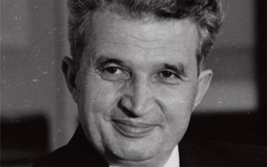 Τα... άπλυτα του Νετανιάχου και οι φανέλες με το όνομα του Πούτιν - 7 ηγέτες και οι εκκεντρικές τους συνήθειες 